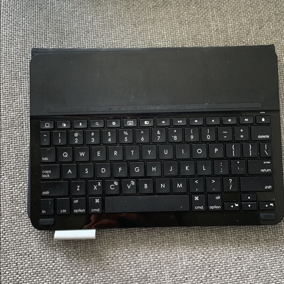 LOGITECH | Bluetooth keyboard iPad Air - with box - Picture 3 of 10